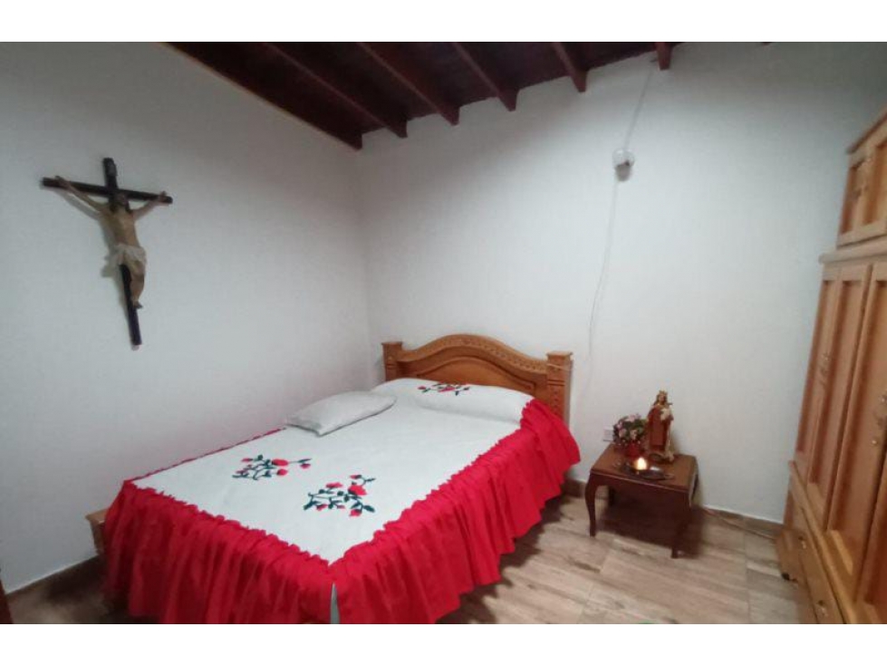 Venta Apartamento 122m2 5 alcobas y patio en Los Naranjos Itagüí — foto 6