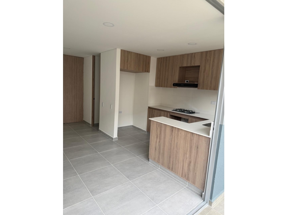 LA CEJA LORIENT HERMOSO VENTA APTO