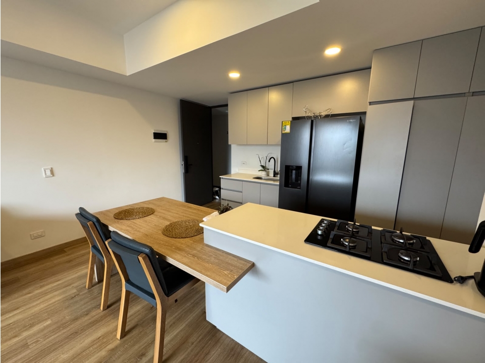 Venta de apartamento en la Loma del barro 67 mts, Envigado — foto 3