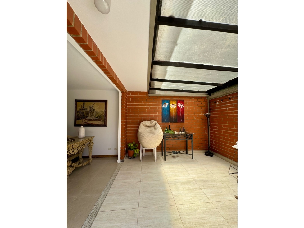 VENDO CASA DE 3 NIVELES SURAMERICA — foto 6