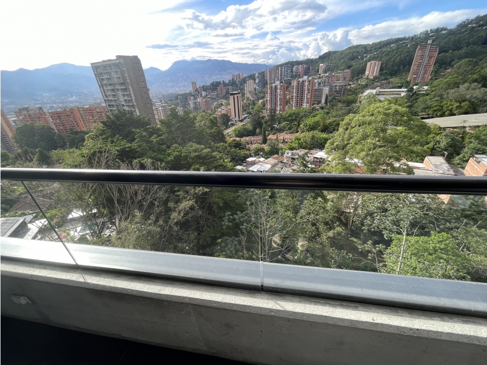 ARRIENDO APARTAMENTO POBLADO SECTOR TESORO - LALINDE