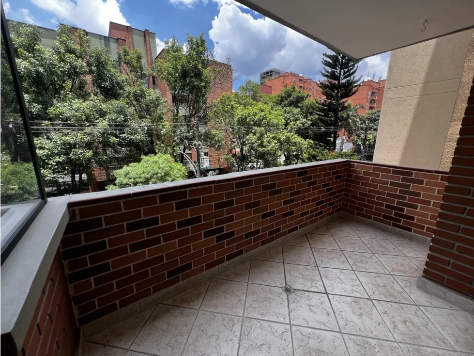 APARTAMENTO EN LAURELES SANTA TERESITA — foto 2