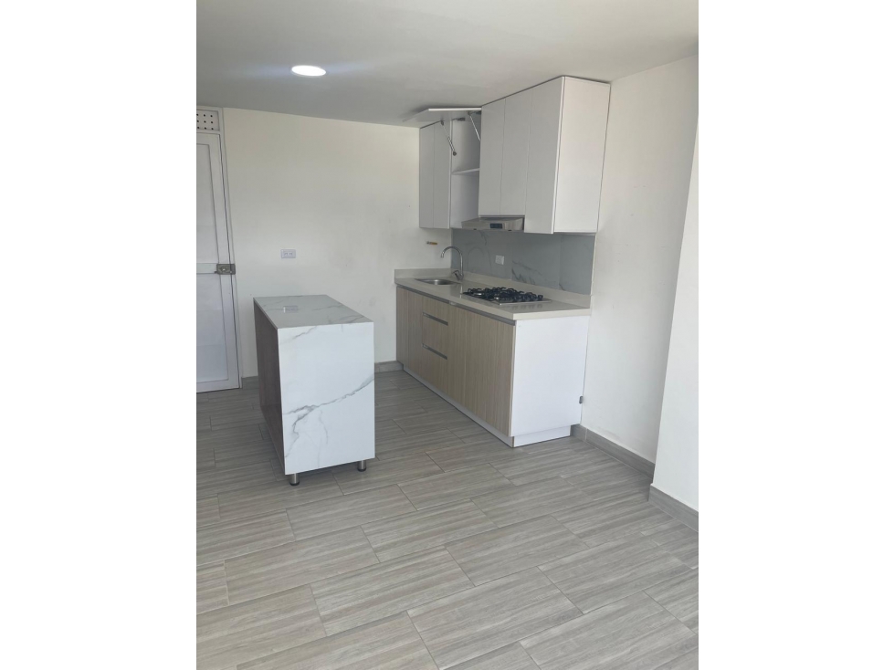 SE VENDE APARTAMENTO SECTOR LA GABRIELA EN BELLO 52 MTS — foto 2