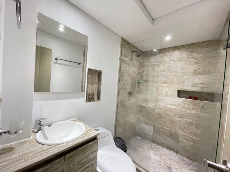 EN VENTA CASA CON APARTAMENTO INDEPENDIENTE EN SABANETA — foto 3