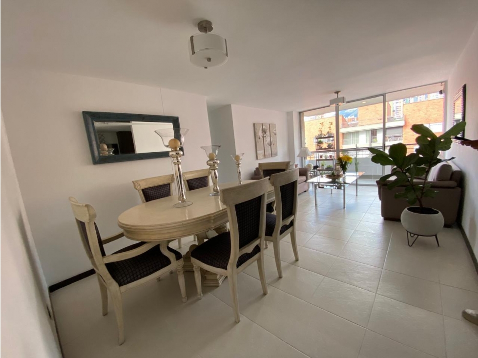 Se vende apartamento en sector de Cumbres, Envigado
