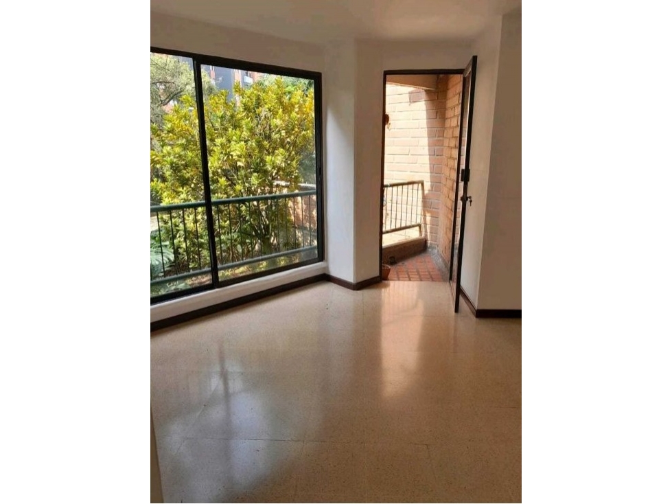 VENTA DE APARTAMENTO EN BELÉN SECTOR LOMA DE LOS BERNAL PARTE BAJA