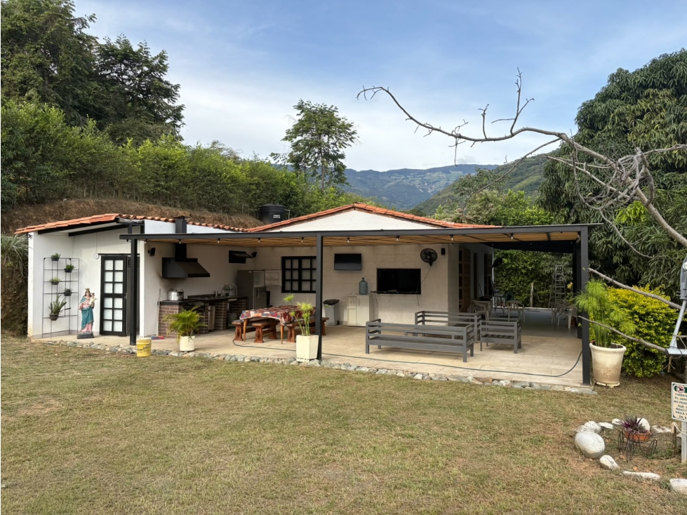 CASA FINCA EN VENTA EN SOPETRAN - ANTIQUIA