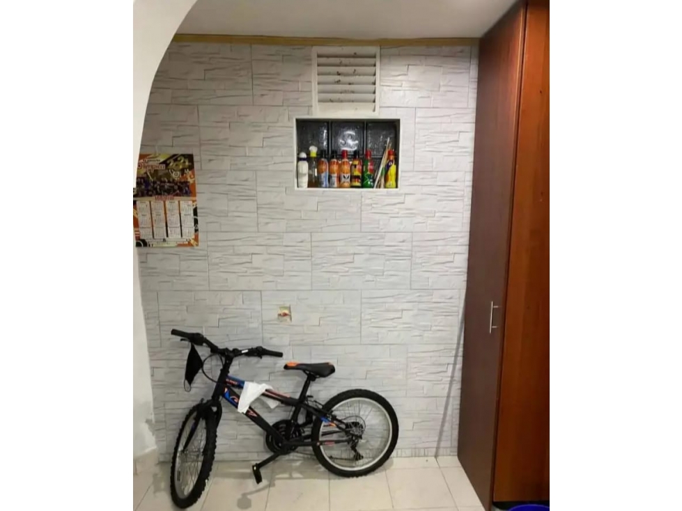VENTA CASA UNIFAMILIAR TRES PISOS CALDAS SECTOR CERCA AL HOSPITAL — foto 5