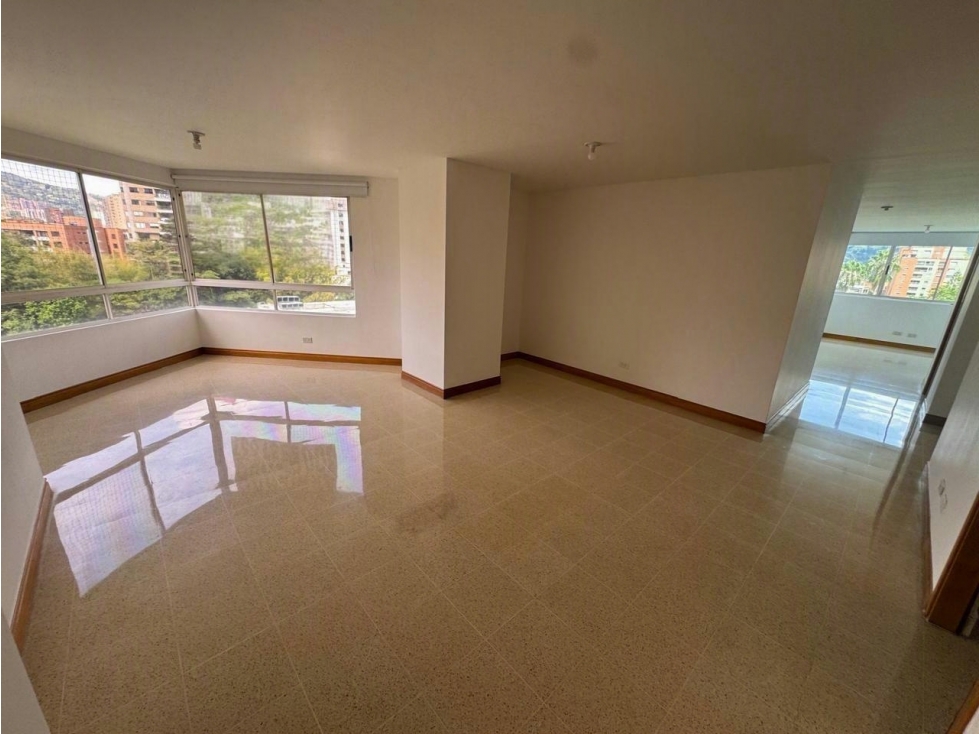 Venta apartamento Medellín, El Poblado, La Frontera