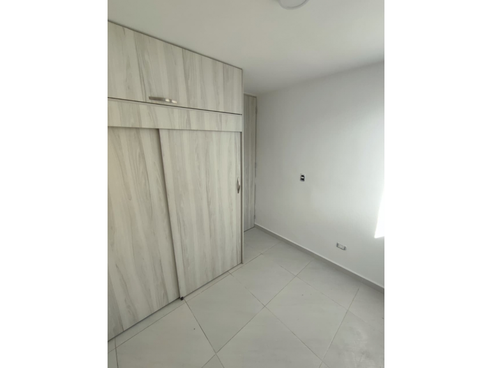 APARTAMENTO EN VENTA EN SABANETA UNIDAD VILLA ROMERA — foto 3
