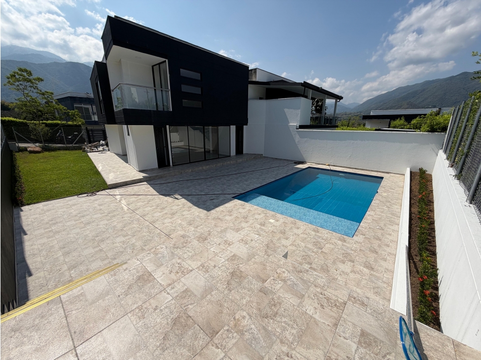 VENTA DE CASA CAMPESTRE EN SAN JERÓNIMO CONDOMINIO GUAYACANES