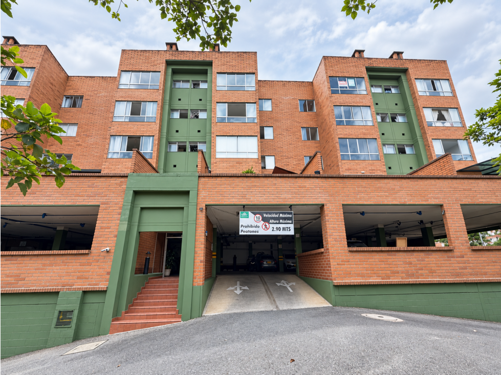 VENTA APARTAMENTO EL TRIANÓN | PISO 5 ESCALERAS