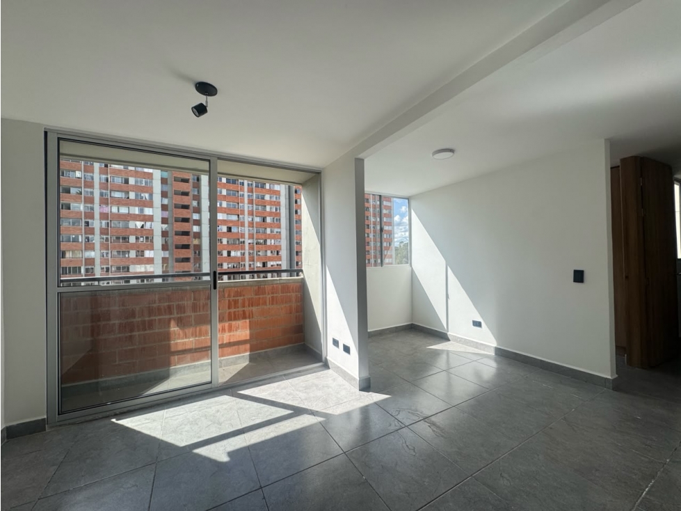 Apartamento en vento Rionegro La Fortuna — foto 2