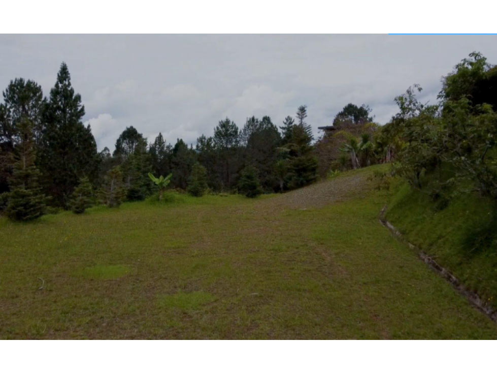 EN VENTA LOTE EN PARCELACIÓN LEJOS DEL NIDO
