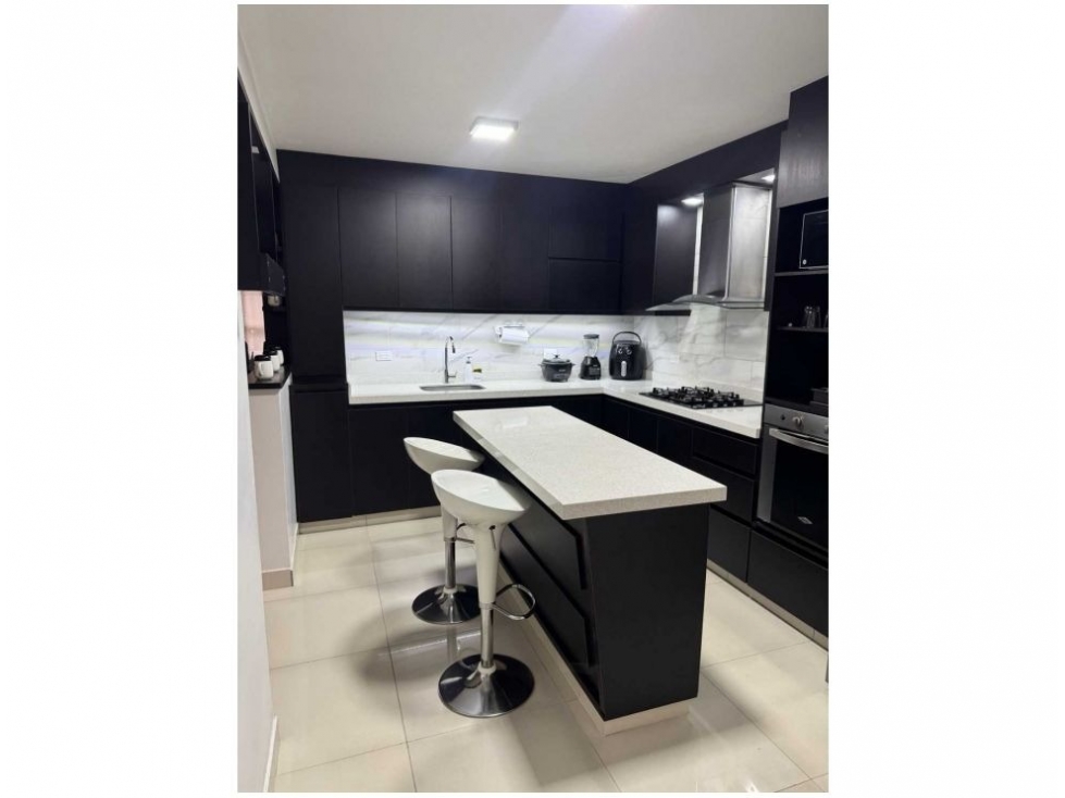 Venta de Casa Unifamiliar en La Estrella-Suramérica