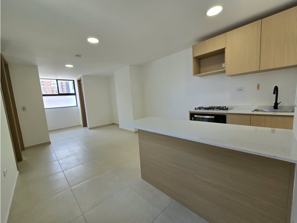 Se Vende Apartamento en Sabaneta ZONA PLANA 49.65mts (Licencia de RTC)