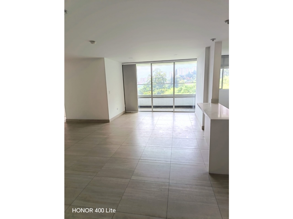 EN VENTA APARTAMENTO EN SABANETA, SECTOR LAS LOMITAS