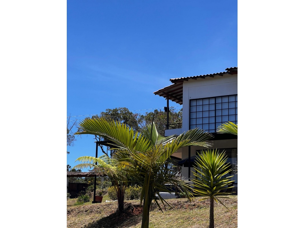 HERMOSA FINCA EN GUARNE — foto 2