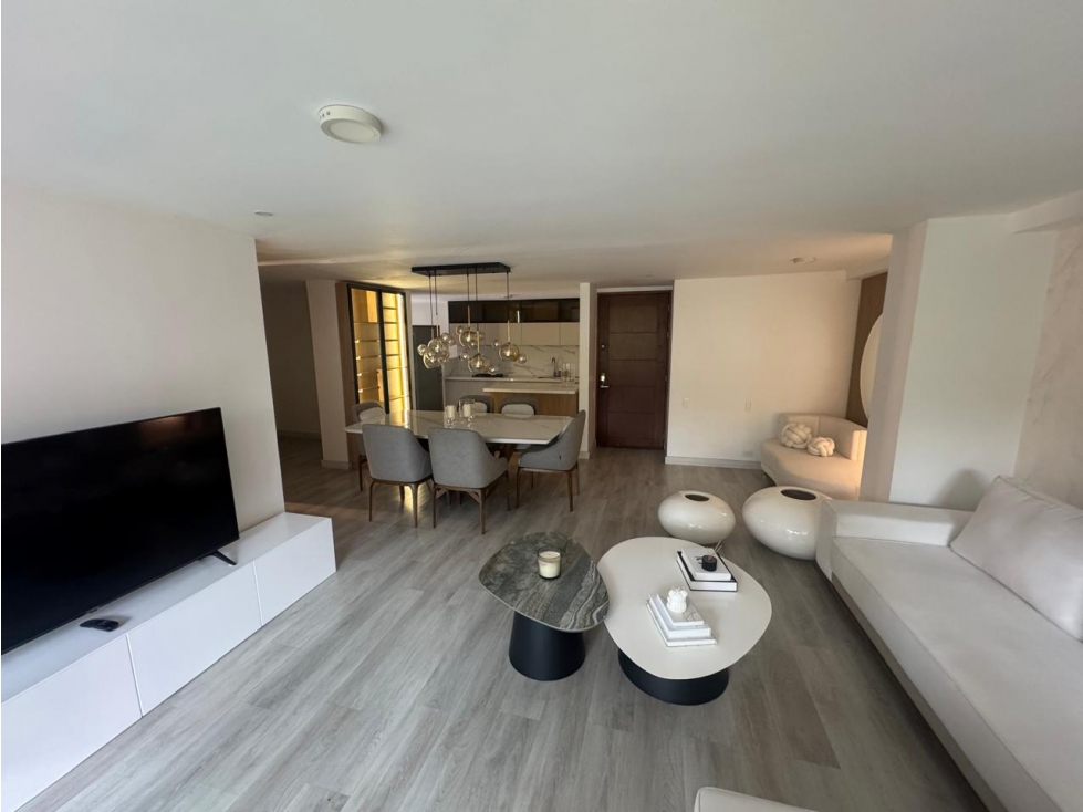 Apartamento en Venta en Envigado Loma Benedictinos