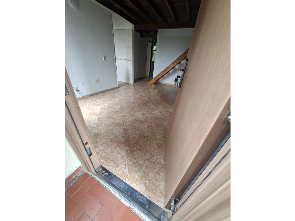 Venta de Apartamento en Unidad Cerrada, Sabaneta cerca a Mayorca — foto 2
