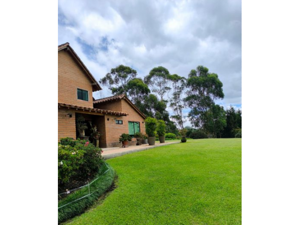 VENTA DE FINCA EN LLANOGRANDE PONTEZUELA (con pesebrera)