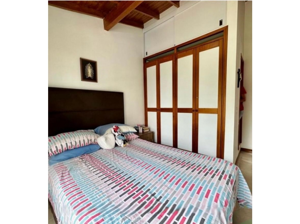 VENTA DE CASA DE TRES NIVELES EN ITAGÜÍ SECTOR SURAMÉRICA - 6