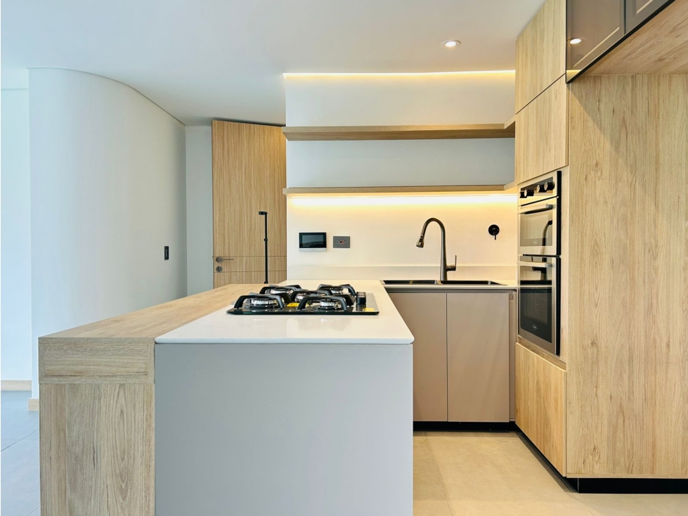 VENTA DE APARTAMENTO CON TERRAZA EN LAURELES LA CASTELLANA — foto 4