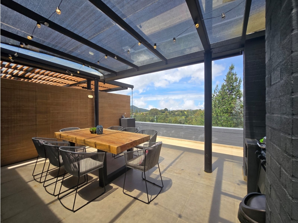 VENTA DUPLEX CON VISTA VERDE EN ALTO DE PALMAS , LICENCIA TURISTICA — foto 2