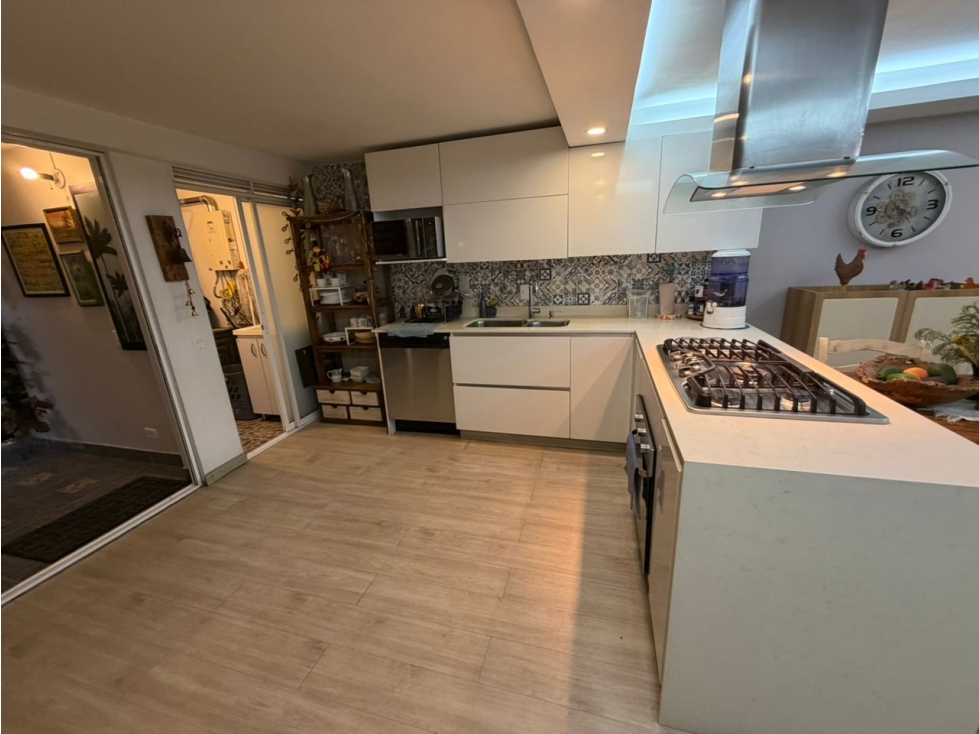 VENTA DE CASA ENVIGADO SECTOR ALMENDROS