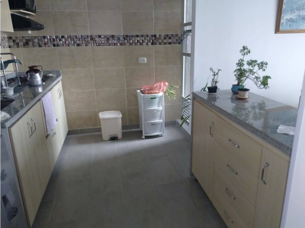 VENDO APARTAMENTO CONTIGUO MERCACENTRO POBLADO-OH — foto 4