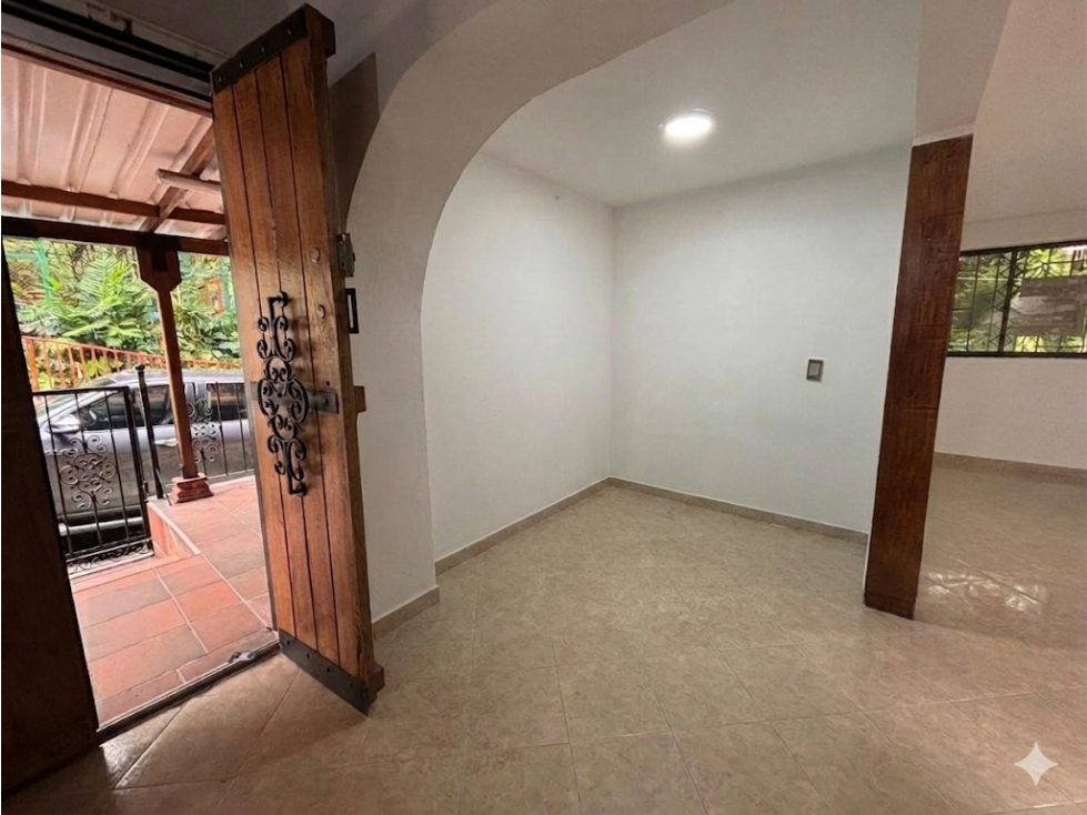 CASA EN VENTA PRIMER PISO EN SABANETA — foto 4