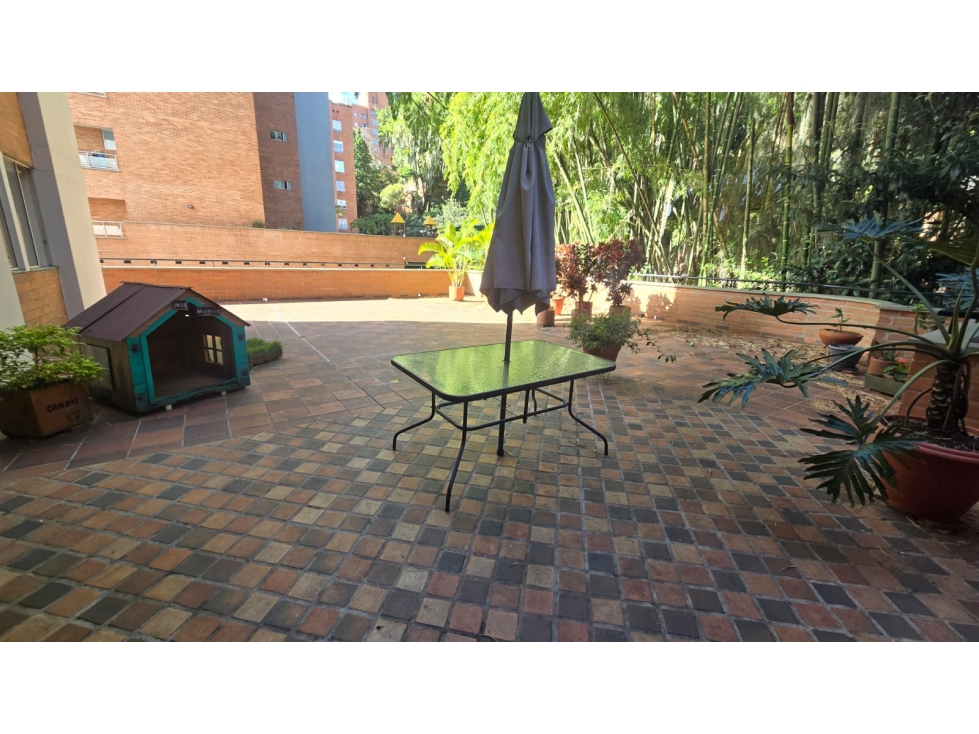 VENTA APARTAMENTO POBLADO CASTROPOL — foto 6