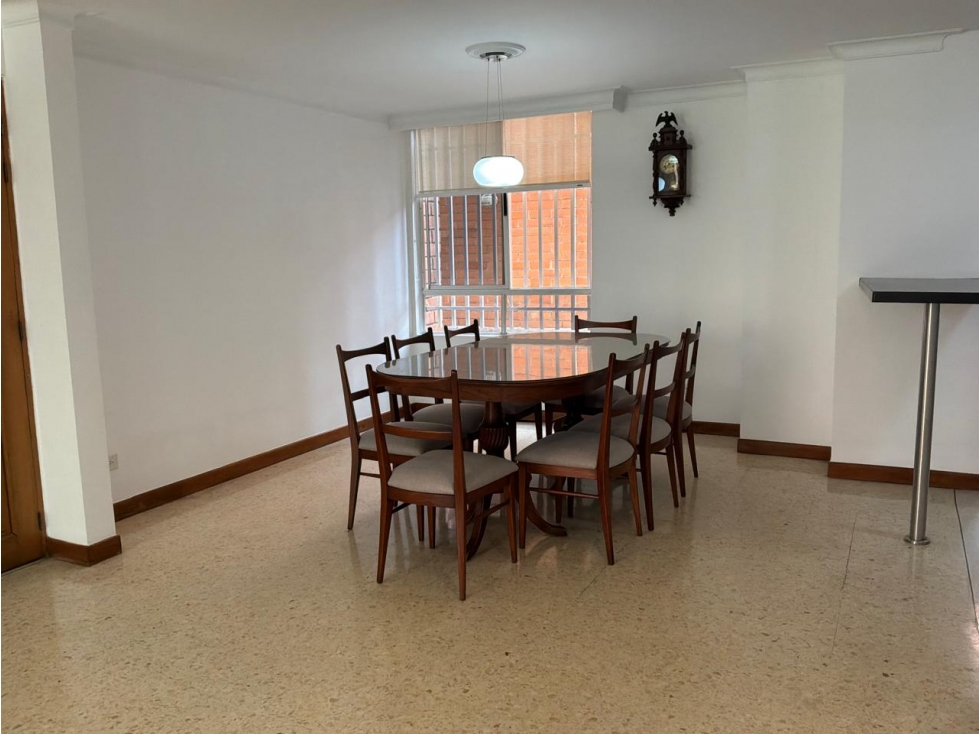 Venta Apartamento - Laureles Central - Cerca al Colegio Bethlemitas