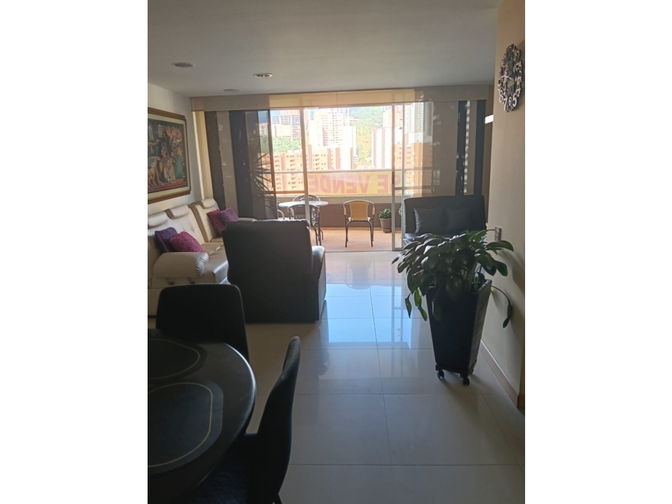 EN VENTA APARTAMENTO EN SABANETA