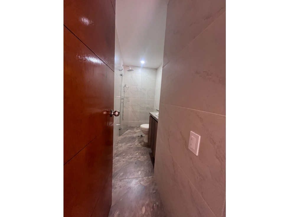 Se vende apartamento en El Poblado sector La Visitación — foto 6