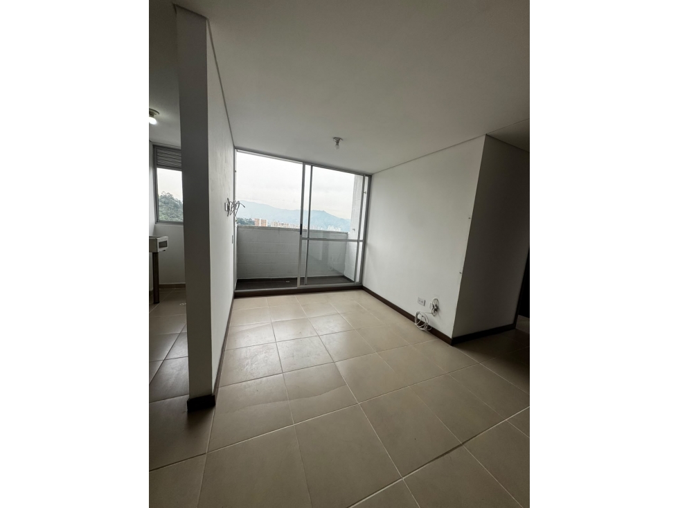 APARTAMENTO CON PARQUEADERO PRIVADO EN LA ESTRELLA — foto 2