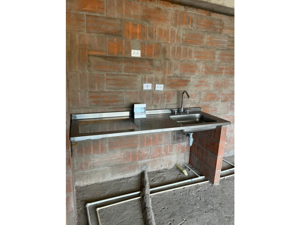 VENDO APARTAMENTO (EN OBRA GRIS) EN ITAGÜÍ UNIDAD HERBARIO