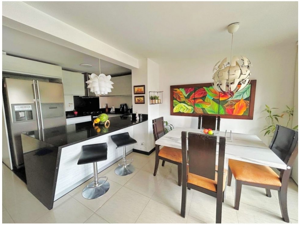 Venta de apartamento 95m2 en unidad cerrada Loma de los Bernal