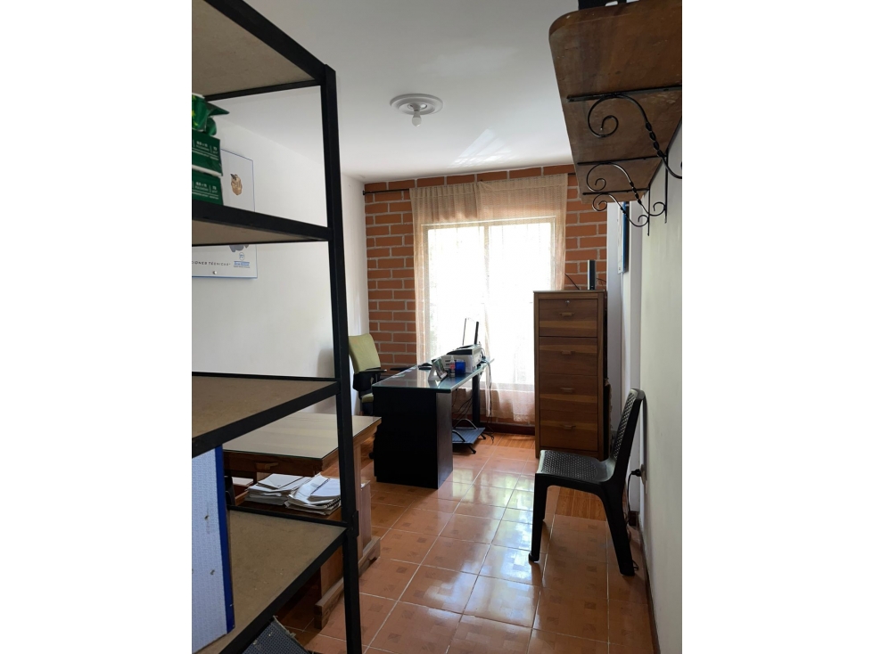 EN VENTA CASA EN SABANETA, INVERSIÓN — foto 4