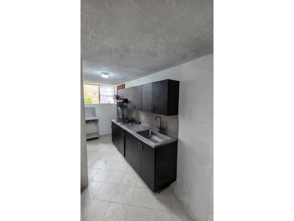 Venta de apartamento Iniciando la loma de Envigado-Uribe ángel — foto 2