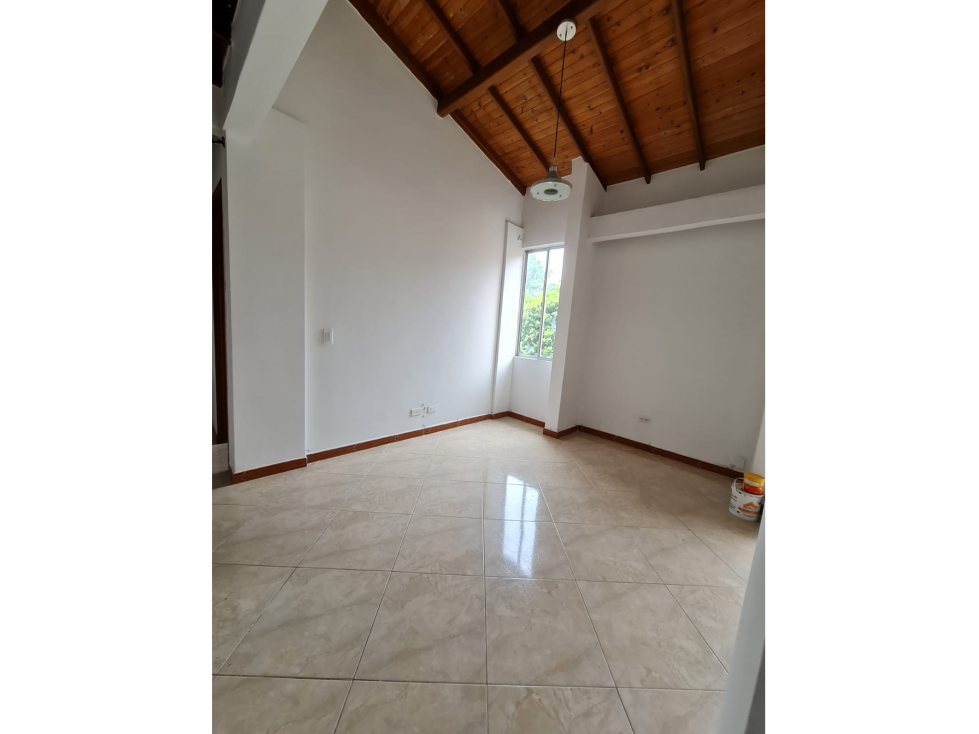 SE VENDE APARTAMENTO EN ENVIGADO, UNIDAD ABIERTA GUALANDAYES — foto 2