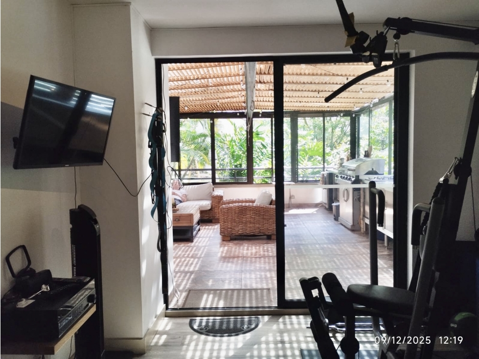 Vendo apartamento con terraza remodelado en Los Balsos — foto 5