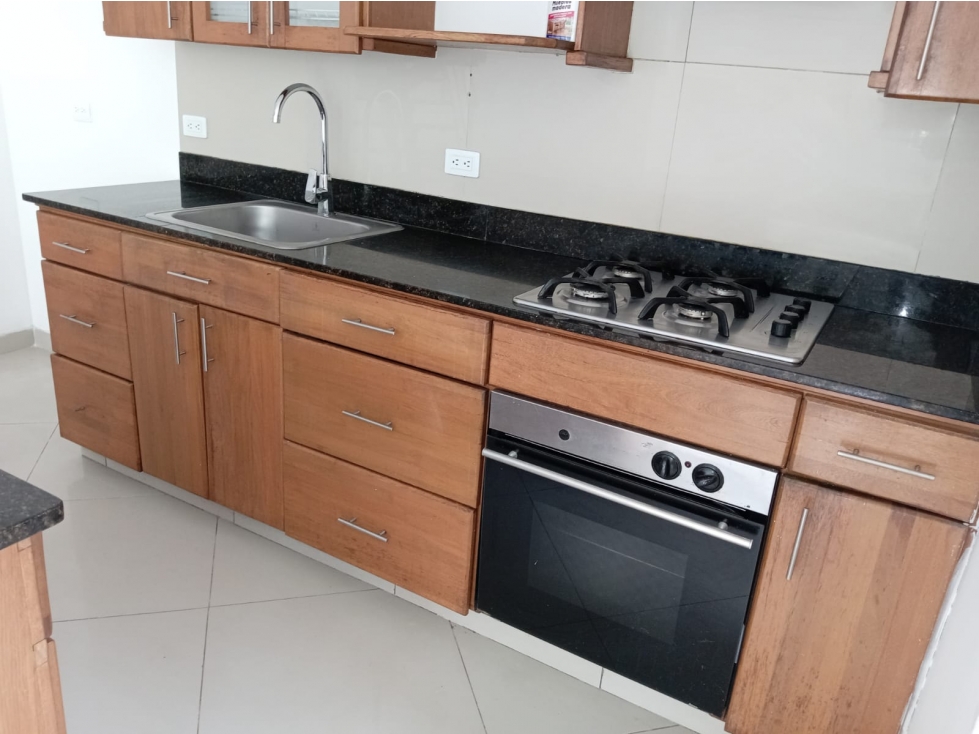 VENTA DE APARTAMENTO DUPLEX DE 114M2 EN SABANETA - AVES MARIA — foto 2