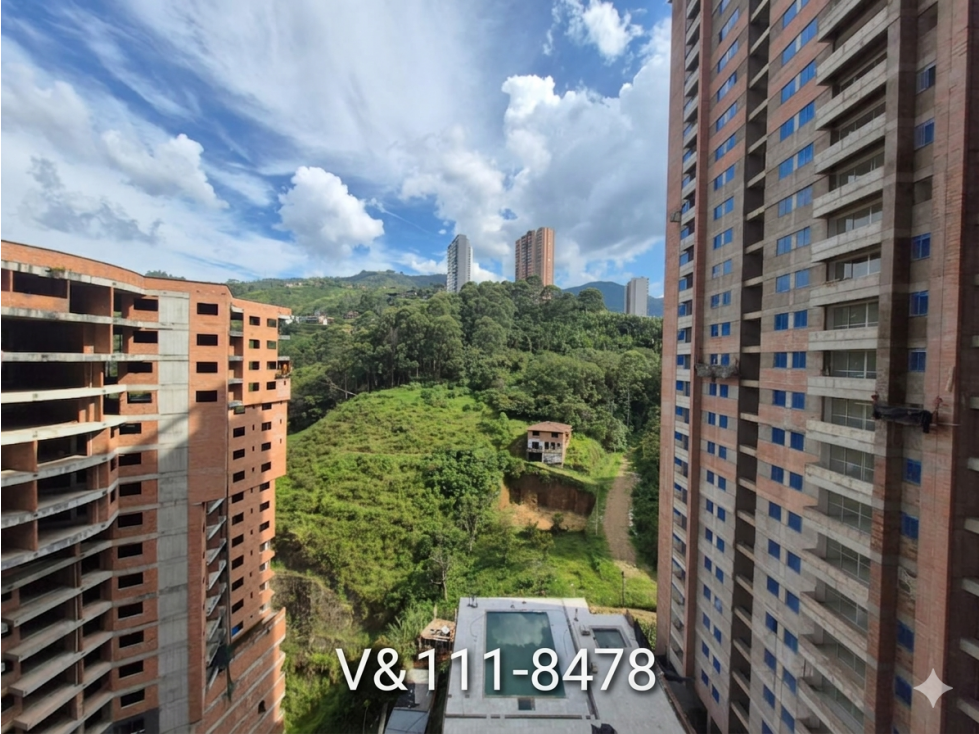 Apartamento Moderno en Sabaneta Sector Loma Linda con Vista Panorámica