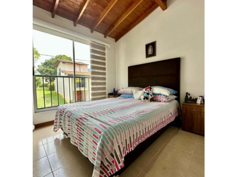 VENTA DE CASA DE TRES NIVELES EN ITAGÜÍ SECTOR SURAMÉRICA - 5