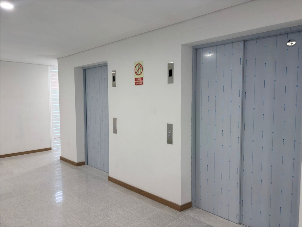 VENTA CONSULTORIO PARA ESTRENAR EN TORRE MEDICA VHITA — foto 6