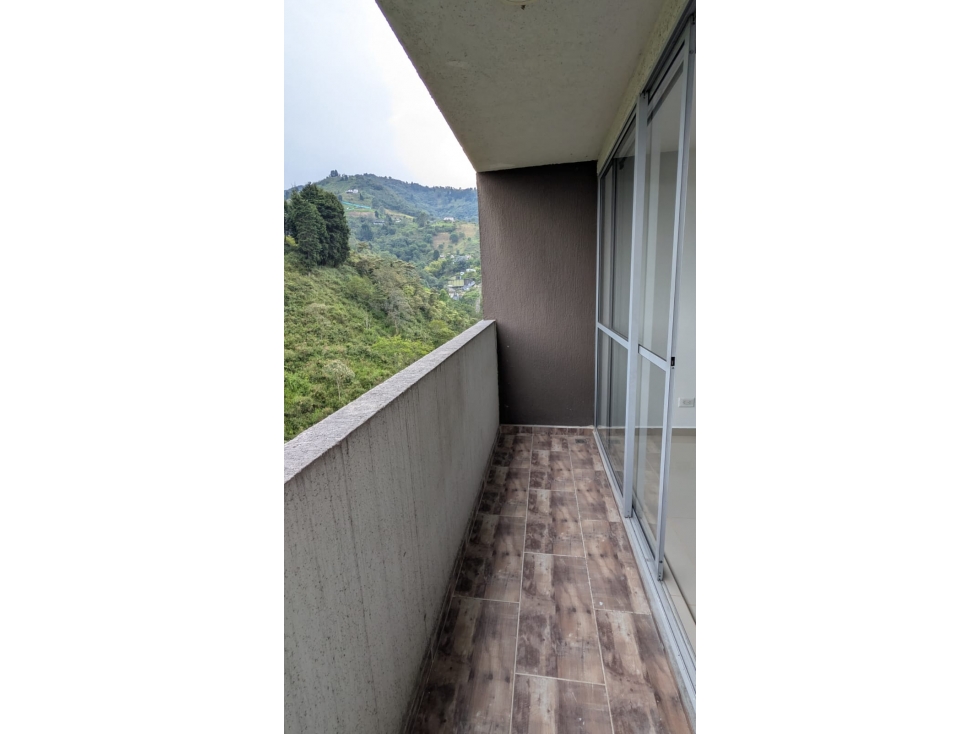 APARTAMENTO EN VENTA EN LA ESTRELLA URBANIZACIÓN FLORES DEL CAMPO — foto 3