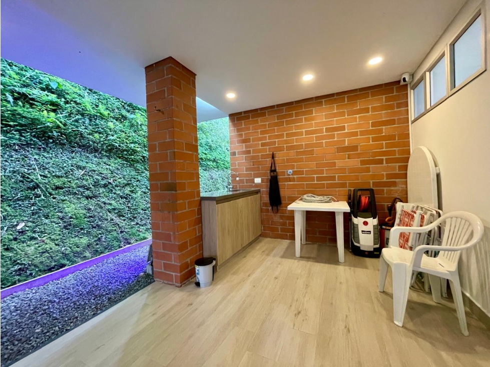 CASA EN VENTA EN SABANETA COLINAS DE SAN REMO — foto 2