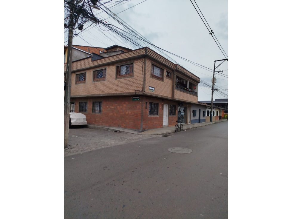 Se vende casa en La Ceja segundo piso con terraza