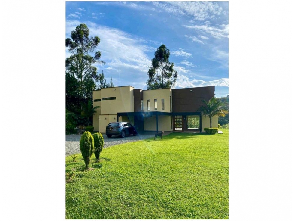 CASA CAMPESTRE EN VÍA RIONEGRO EL CARMEN LOTEO PRIVADO / DF